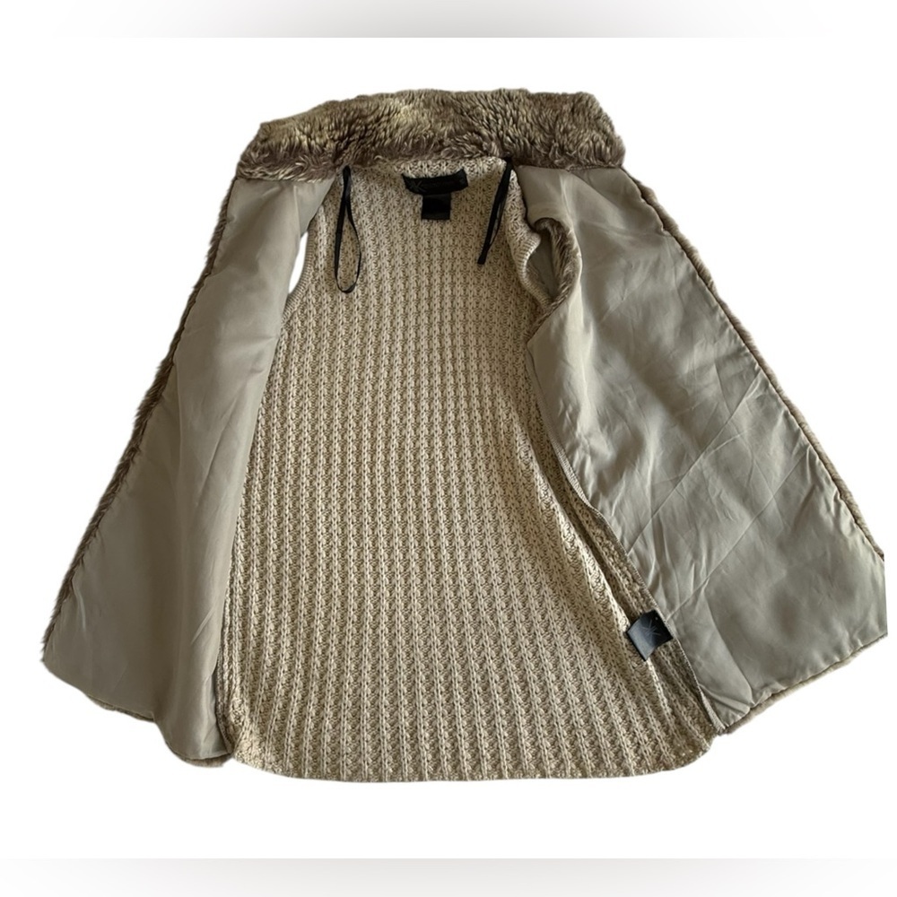 Kardashian Kollection Faux Fur Vest S Cream Knit Back Rabbit Style Open Front - Picture 9 of 11